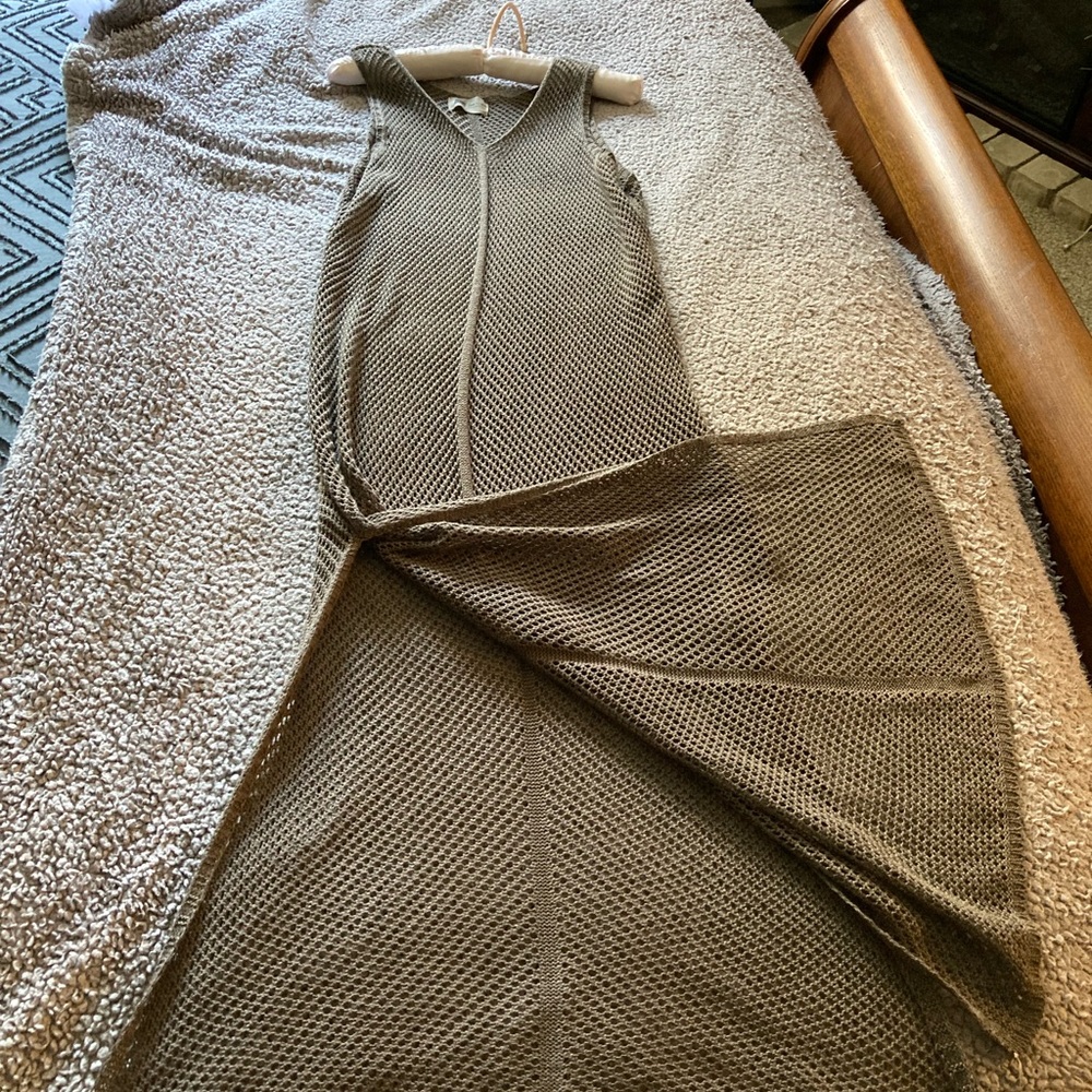 Ankle length mesh/knit cover